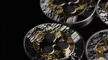 Bitcoins dijital cryptocurrency dönen çekim