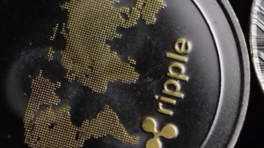 Bitcoins dijital cryptocurrency dönen çekim