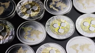 Bitcoins dijital cryptocurrency dönen çekim