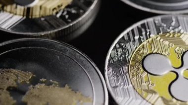 Bitcoins dijital cryptocurrency dönen çekim