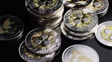 Bitcoins dijital cryptocurrency dönen çekim