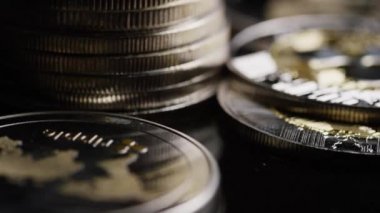 Bitcoins dijital cryptocurrency dönen çekim