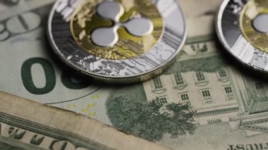Bitcoins dijital cryptocurrency dönen çekim