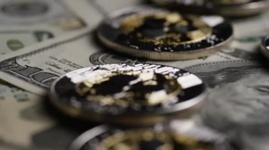 Bitcoins dijital cryptocurrency dönen çekim