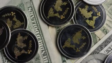 Bitcoins dijital cryptocurrency dönen çekim