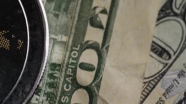 Bitcoins dijital cryptocurrency dönen çekim