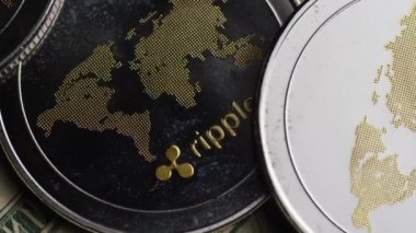 Bitcoins dijital cryptocurrency dönen çekim