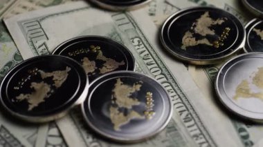 Bitcoins dijital cryptocurrency dönen çekim