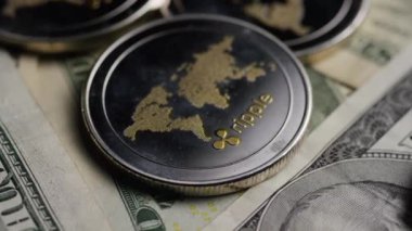 Bitcoins dijital cryptocurrency dönen çekim