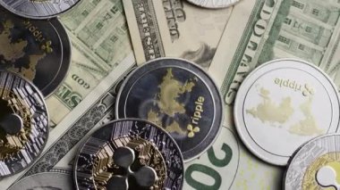 Bitcoins dijital cryptocurrency dönen çekim