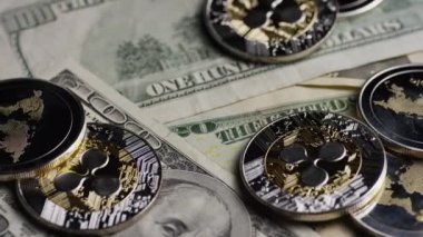 Bitcoins dijital cryptocurrency dönen çekim