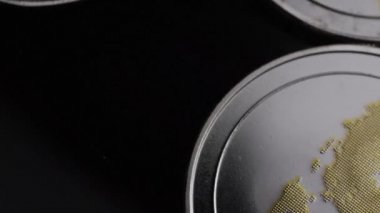 Bitcoins dijital cryptocurrency dönen çekim