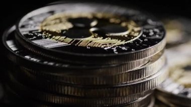Bitcoins dijital cryptocurrency dönen çekim