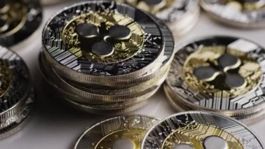 Bitcoins dijital cryptocurrency dönen çekim