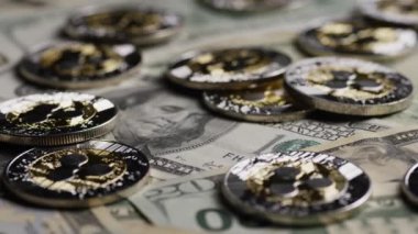 Bitcoins dijital cryptocurrency dönen çekim