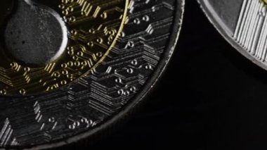 Bitcoins dijital cryptocurrency dönen çekim