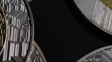 Bitcoins dijital cryptocurrency dönen çekim