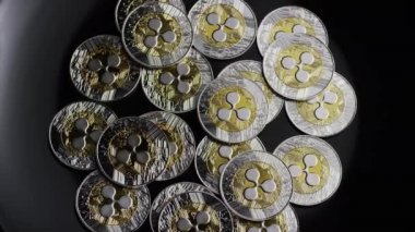 Bitcoins dijital cryptocurrency dönen çekim