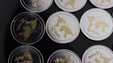 Bitcoins dijital cryptocurrency dönen çekim