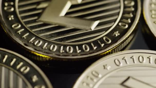 Bitcoins dijital cryptocurrency dönen çekim-Bitcoin Litecoin — Stok video