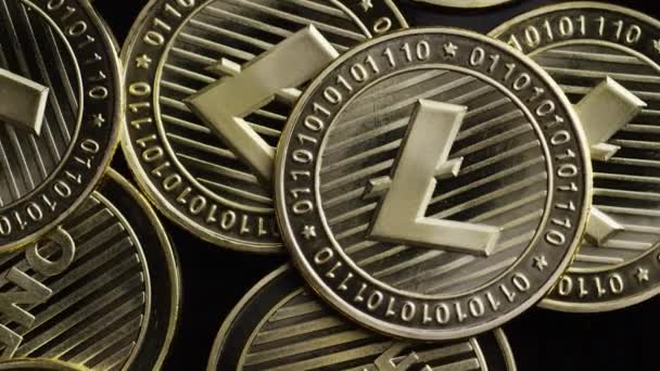 Roterende shot van Bitcoins digitale cryptocurrency-Bitcoin Litecoin — Stockvideo