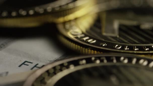 Rotující střela z digitální Kryptoměny Bitminků-Bitpeníz Litecoin — Stock video