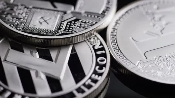 Обертовий постріл bitcoins цифровий cryptocurrency-bitcoins Litecoin — стокове відео