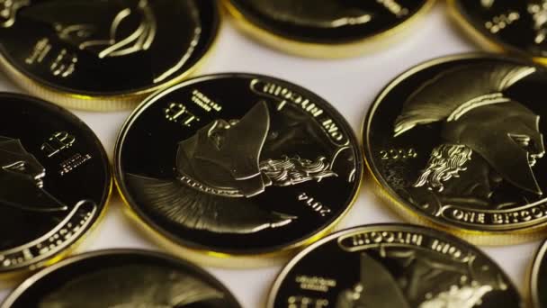 Roterande skott av Titan bitcoins digitala kryptovaluta — Stockvideo