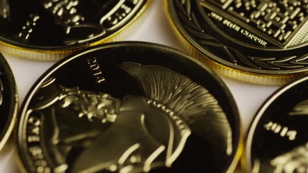 Titan Bitcoins dijital cryptocurrency dönen çekim — Stok video