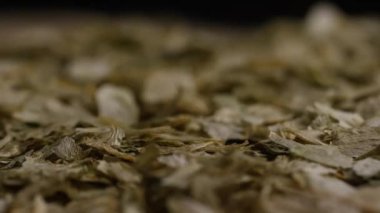 Arpa ve diğer bira pişirme maddeleri dönen çekim