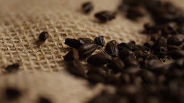 Arpa ve diğer bira pişirme maddeleri dönen çekim