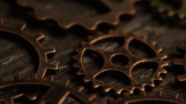 Antika ve yıpranmış saat yüzleri çekim dönen Stok görüntüleri