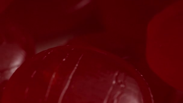 Вращающийся кадр конфет с корицей — стоковое видео