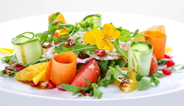 Salada de fitness com laranja, toranja e romã — Fotografia de Stock