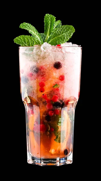 Lemonade with wild berries in a glass on a dark background. Drink for children. — Stock Photo, Image