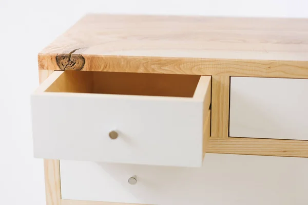 Ručně Zhotovený Dřevěný Stůl Zásuvkami Bílém Pozadí — Stock fotografie