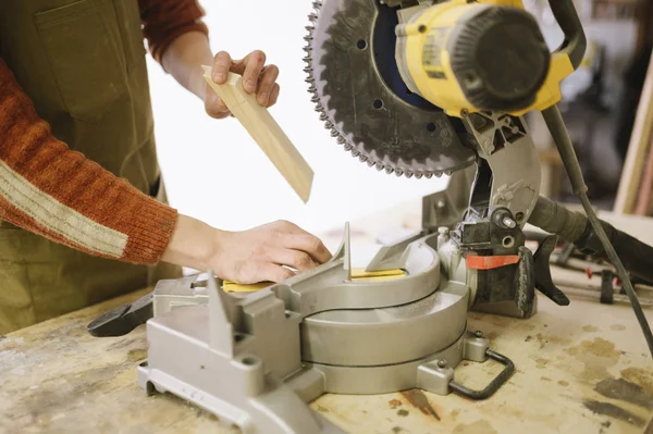 Master Works Circular Saw Carpentry Workshop — Stock Photo, Image