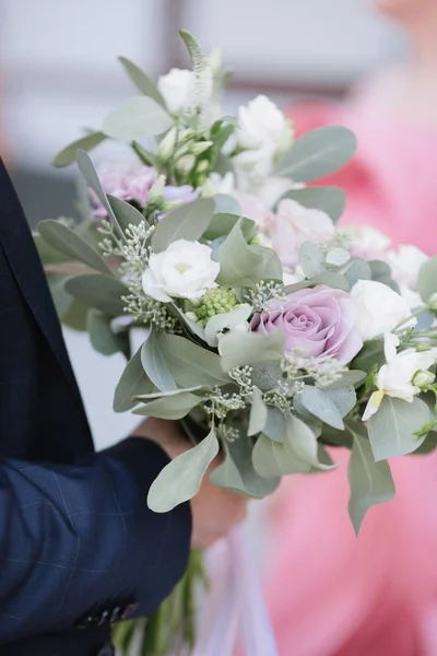 Svatební kytice květů nevěstě — Stock fotografie