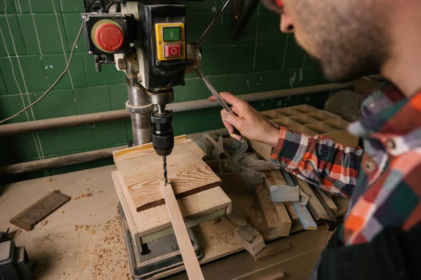 Working Process Carpentry Workshop Man Overalls Works Carpentry Workshop Man — Stock Photo, Image