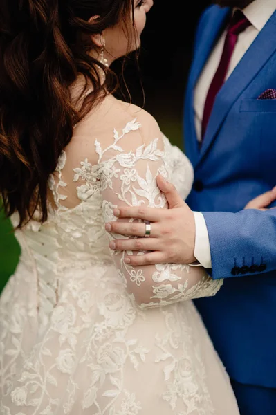 Groom Suit Hugs Bride Wedding Dress Close — Stock Photo, Image