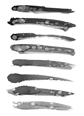 Beyaz arka plan üzerinde izole alkol mürekkep fırçalar kümesi. Sıvı mürekkep topluluğu.