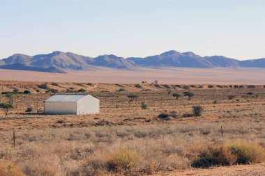 Hiçbir yerin ortasında ki çiftlik evi