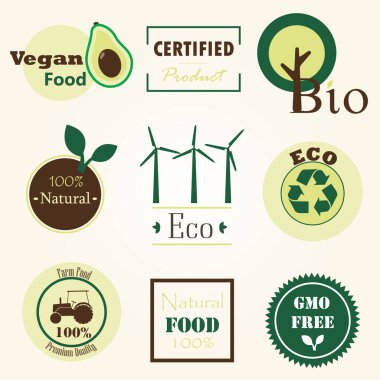 Veganlık, ekoloji, tarım ürünleri ve organik doğal meyve ve sebzeler üzerine bir dizi logo. Vejetaryenliğin düz simgeleri, sağlıklı yiyecekler ve doğal üretim. Çevre koruma.