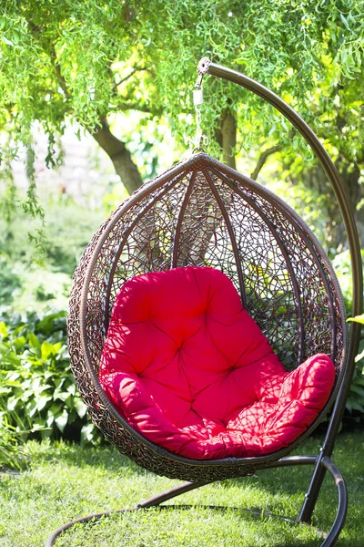 Asili Sandalye Sallanan Stok Fotograflar Asili Sandalye Sallanan Telifsiz Resimler Gorseller Depositphotos