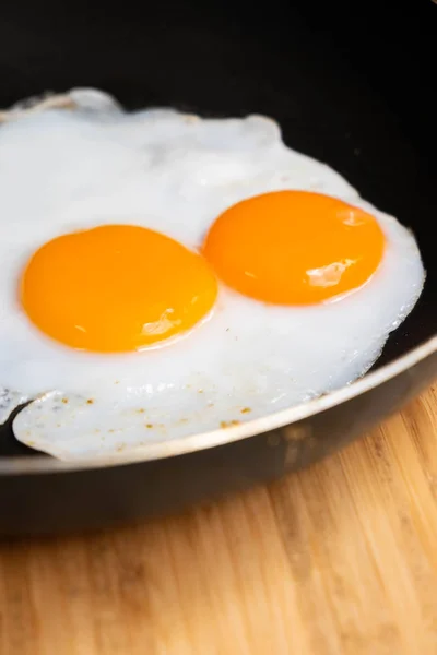 Gebakken Eieren Pan Lekker Gezond Eenvoudig Ontbijt Tafel — Stockfoto