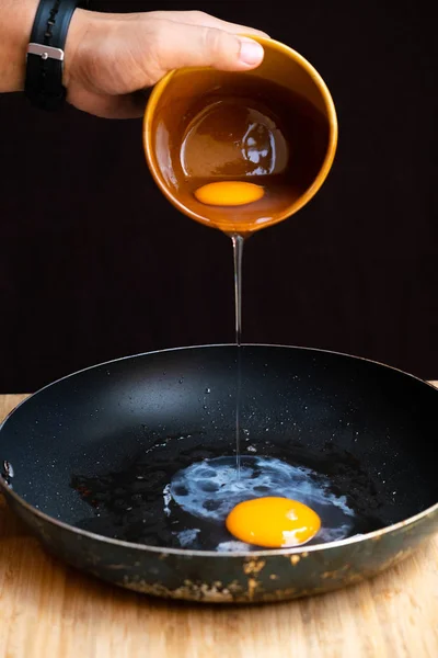 Huevos Fritos Sartén Delicioso Desayuno Fácil Saludable Mesa — Foto de Stock