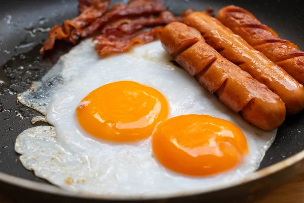 Pancetta Fritta All Uovo Salsiccia Padella — Foto Stock