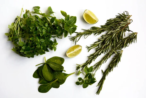 Spinach Leaf Basil Rosemary Lime Slices White Background Top View — Stock Photo, Image