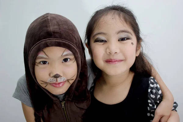 Portret Van Schattig Meisje Halloween Kostuum Kijken Camera — Stockfoto