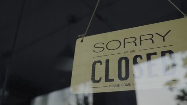 Closed Sign Hanging Door Front Shop — Stock Video